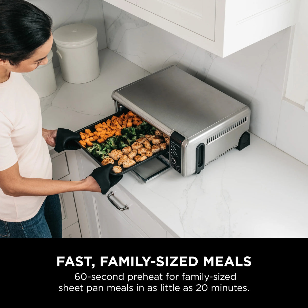Ninja?? SP101 Foodia? 8 - in - 1 Digital Air Fry Oven, Flip - Away for Storage, Dehydrate, Keep Warm