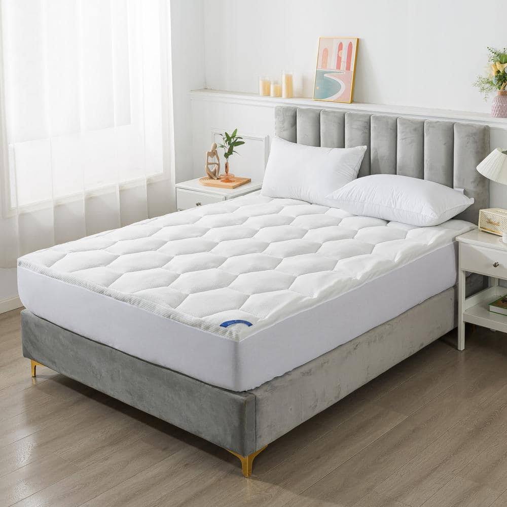 Royal Velvet Honeycomb Soft Knit Mattress Topper, White, King