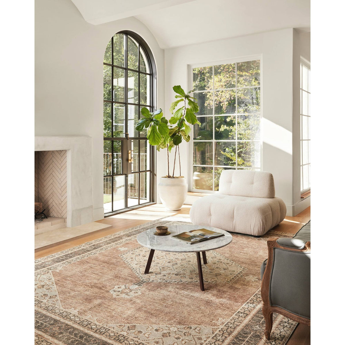 Surya Lila BOLC-2300 7'10" x 10' Rug