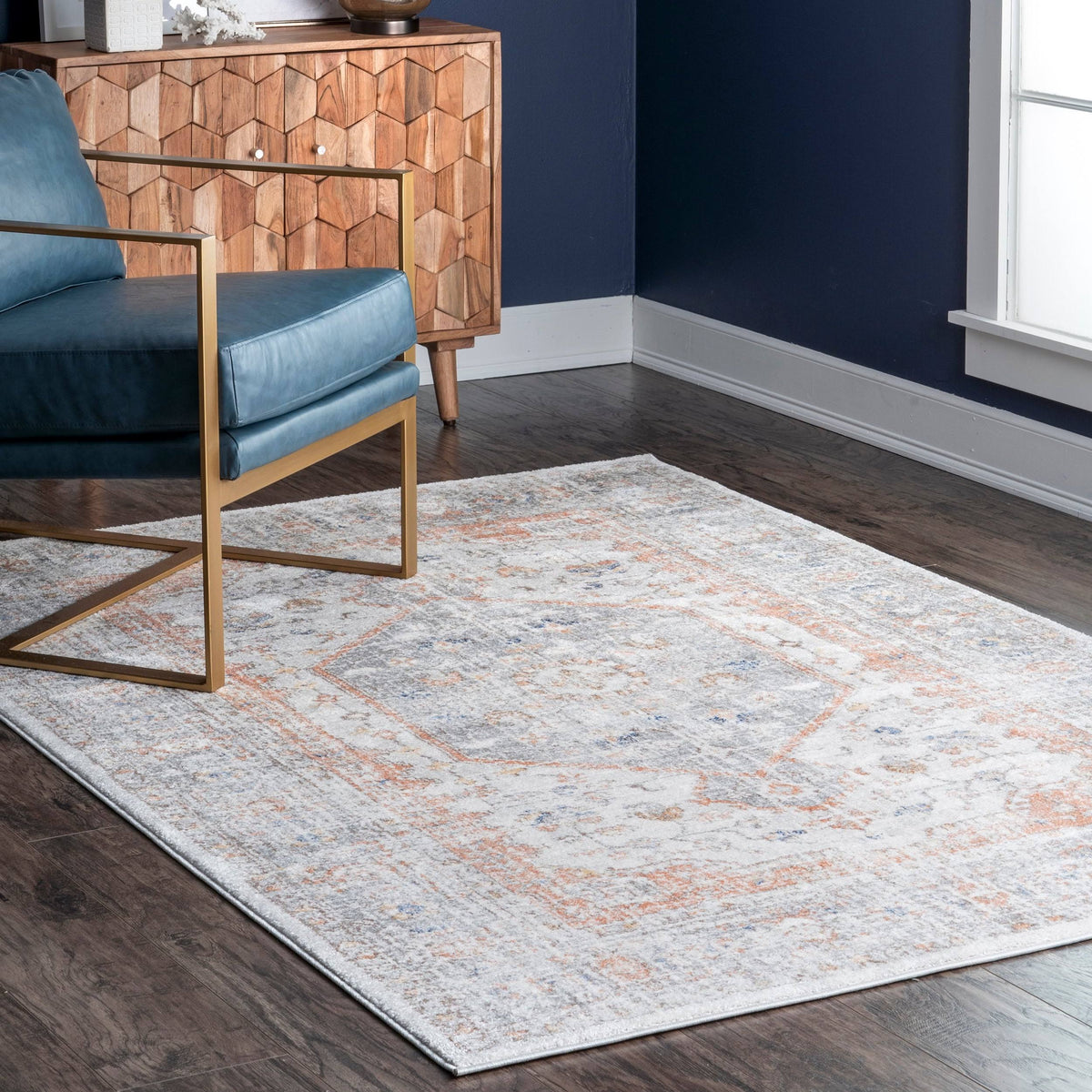 nuLOOM Jacquie Floral Vintage Area Rug, 6' 7" x 9', Silver