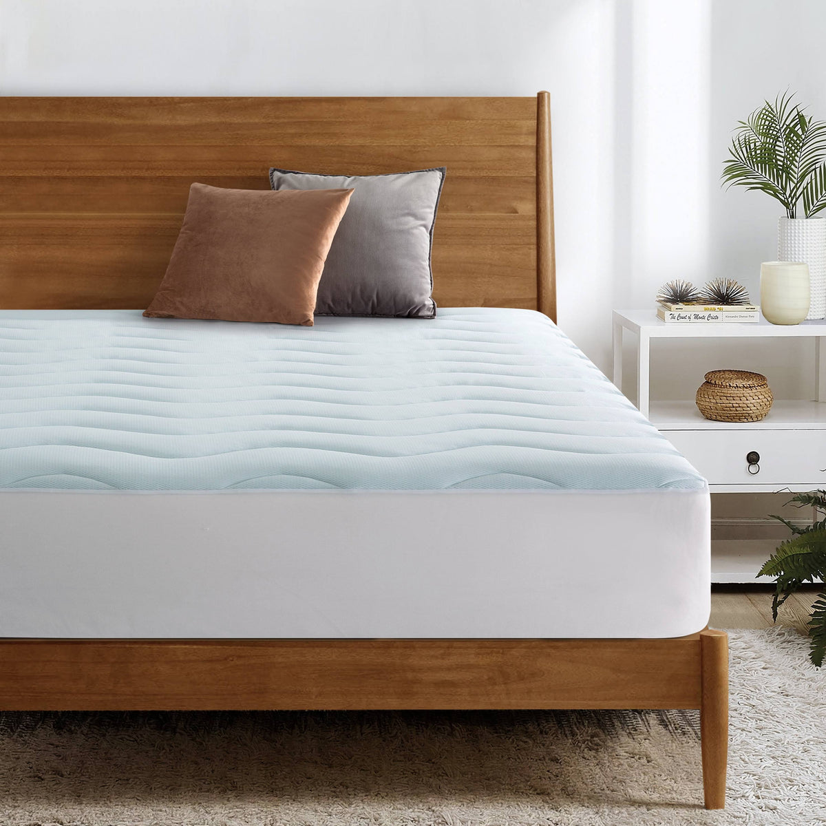 SertaPedic Cool, Fresh & Clean Quilted Comfort Mattress Pad, King, White