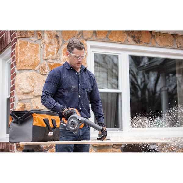 18V Cordless 8-Tool Combo Kit with (3) Batteries. Charger. and Bag with 18V Spotlight