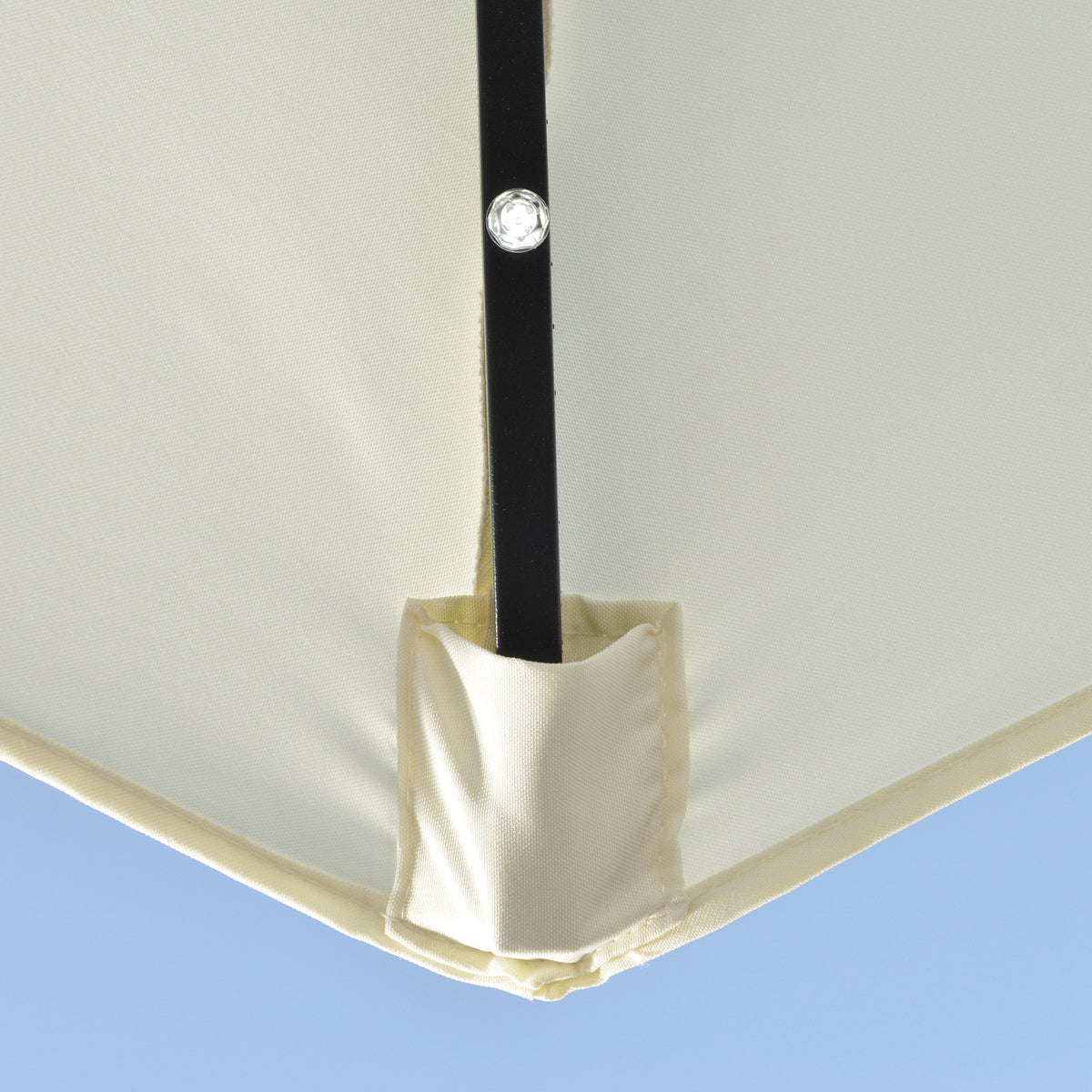 Outsunny Sonnenschirm, Terrassenschirm, halbrund, mit Solarpaneel, 20 LEDs, Handkurbel, beige, 2,70 x 1,35 x 2,40 m