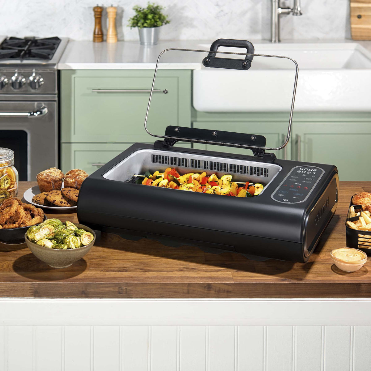FoodStation Indoor Smokeless Grill with Guided Cooking. Black
