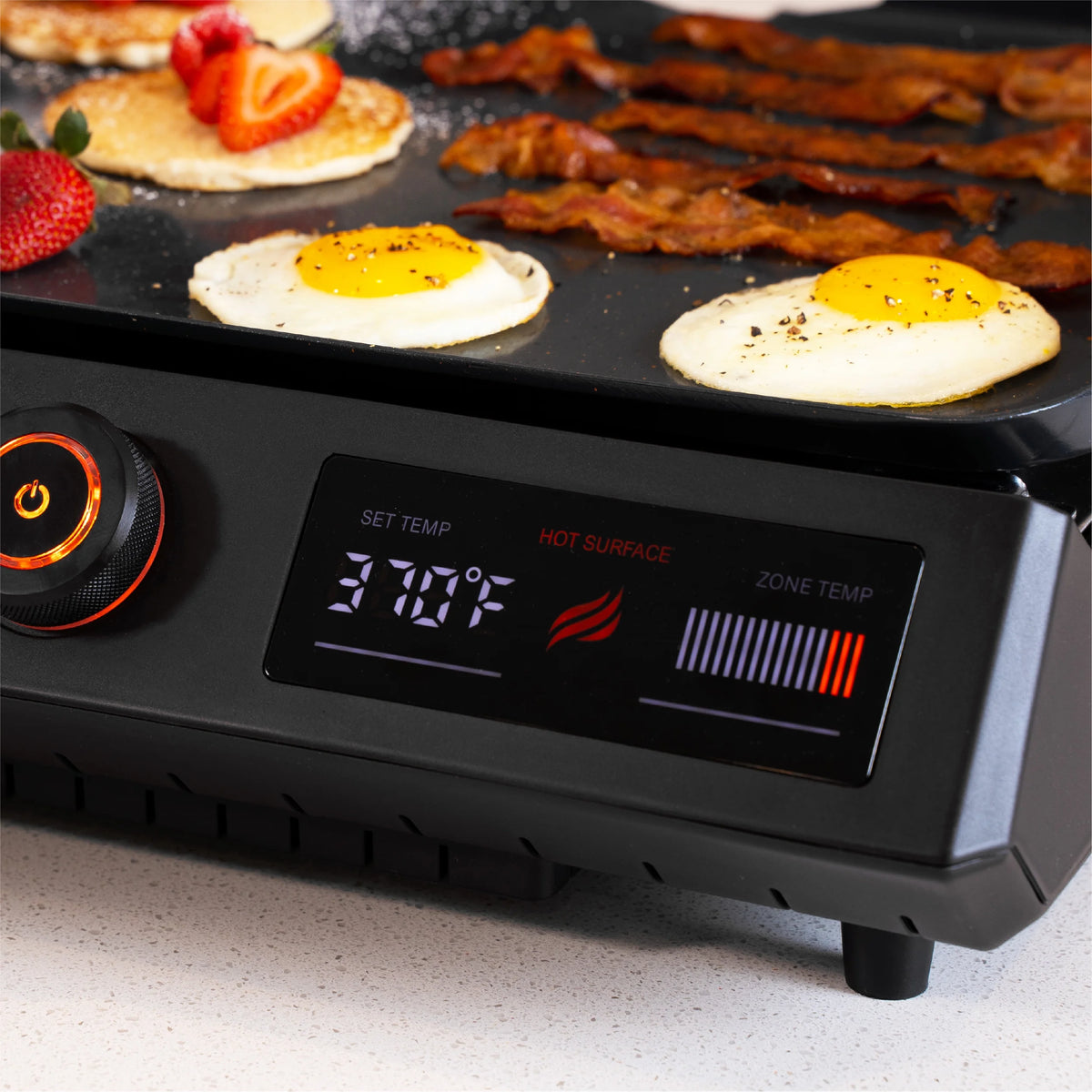Blackstone E - Series 17" Electric Tabletop Griddle with Hood, Black