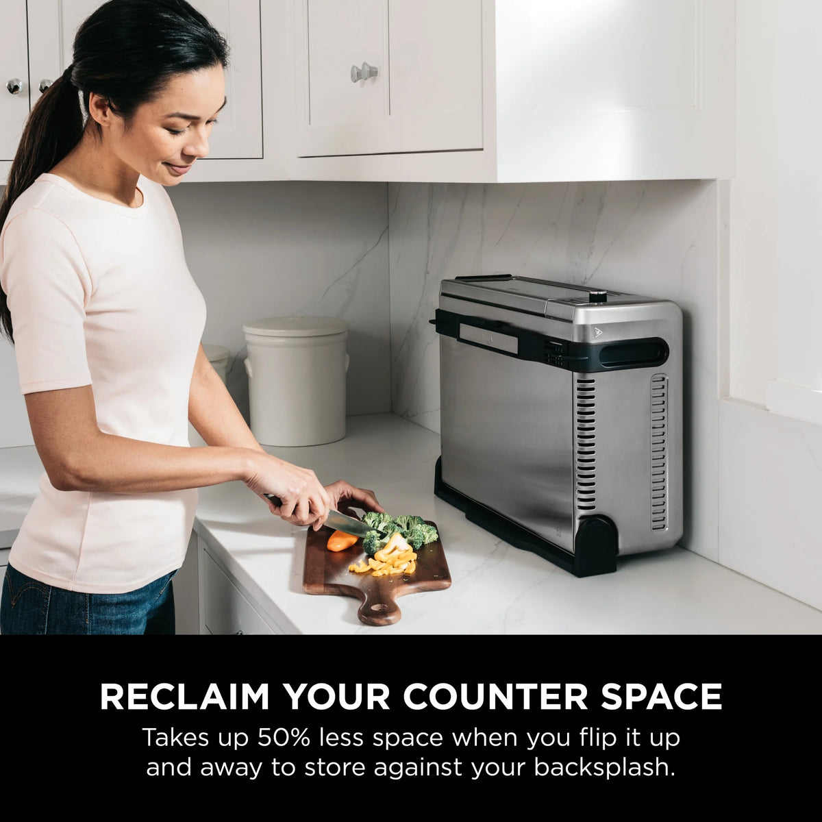 Ninja?? SP101 Foodia? 8 - in - 1 Digital Air Fry Oven, Flip - Away for Storage, Dehydrate, Keep Warm