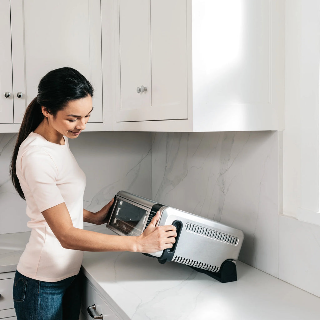 Ninja?? SP101 Foodia? 8 - in - 1 Digital Air Fry Oven, Flip - Away for Storage, Dehydrate, Keep Warm