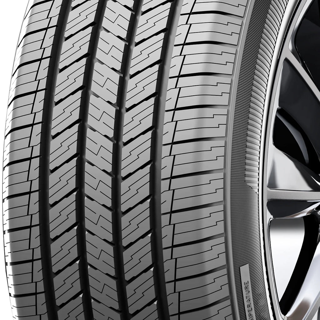 Summit Trail Climber SUV2 225/65R17 102H a/S All-Season Tire