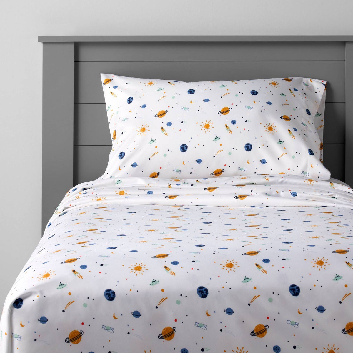 Queen Space Microfiber Kids' Sheet Set - Pillowfort