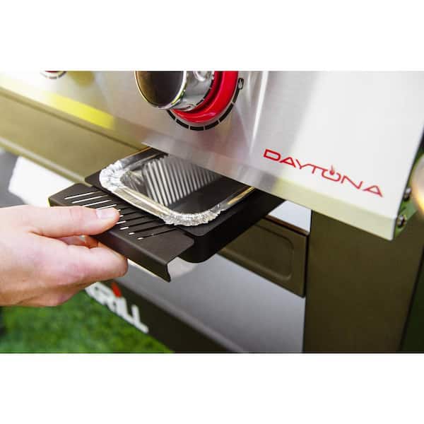 Daytona 3-Burner 30 in. Propane Gas Griddle in Black with Lid